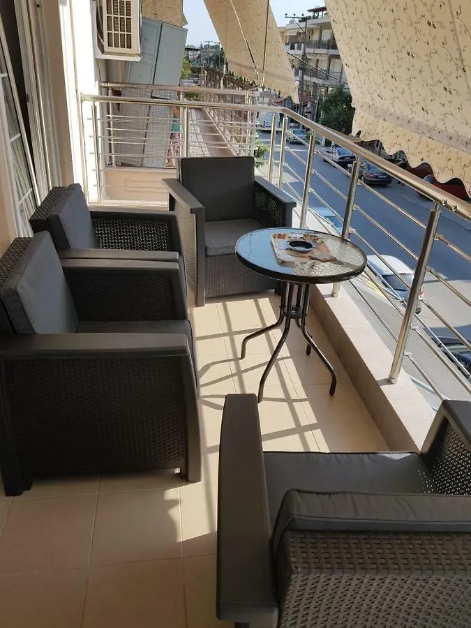 דירות Nea Kallikrateia Deluxe Lilian